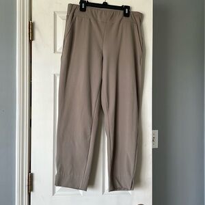 Rachel Zoe taupe pants, size M with pockets!